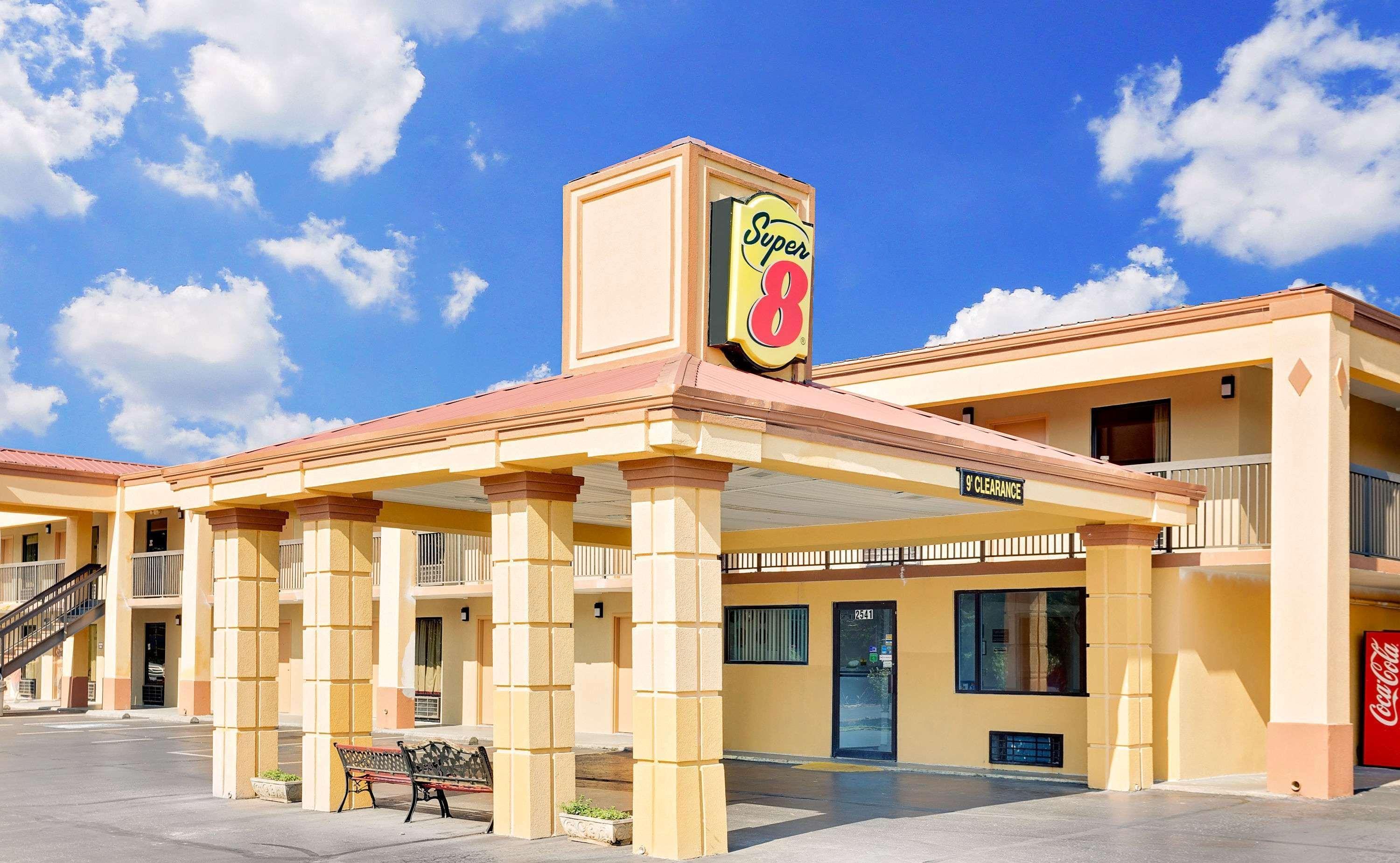 Motel Super 8 By Wyndham Athens Exterior foto