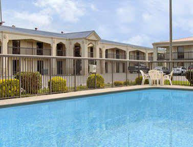 Motel Super 8 By Wyndham Athens Exterior foto